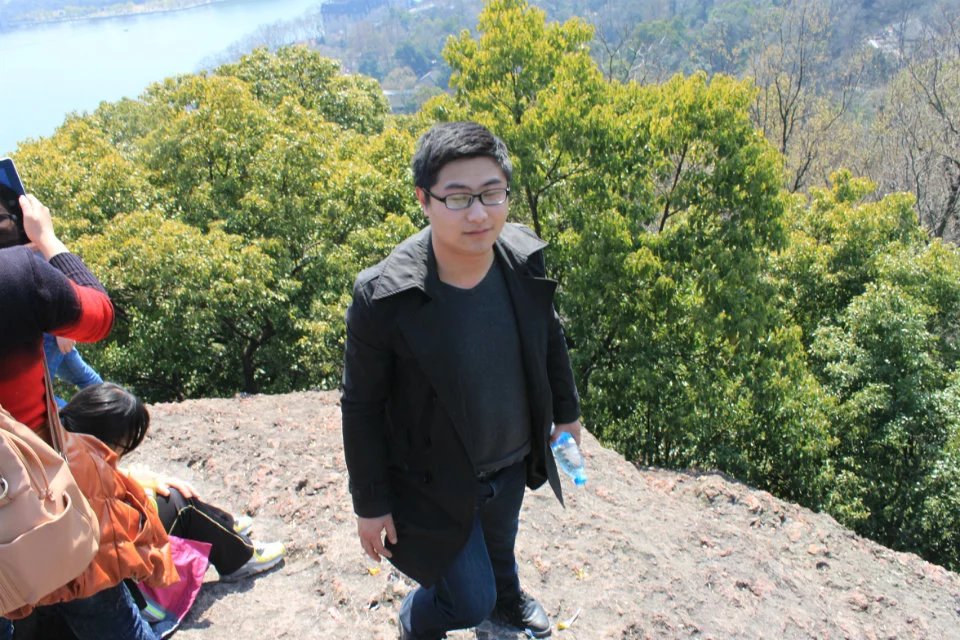 盤網互聯團隊均是來自各個行業的優秀人才組成，對于網站策劃、設計、推廣擁有豐富的經驗！